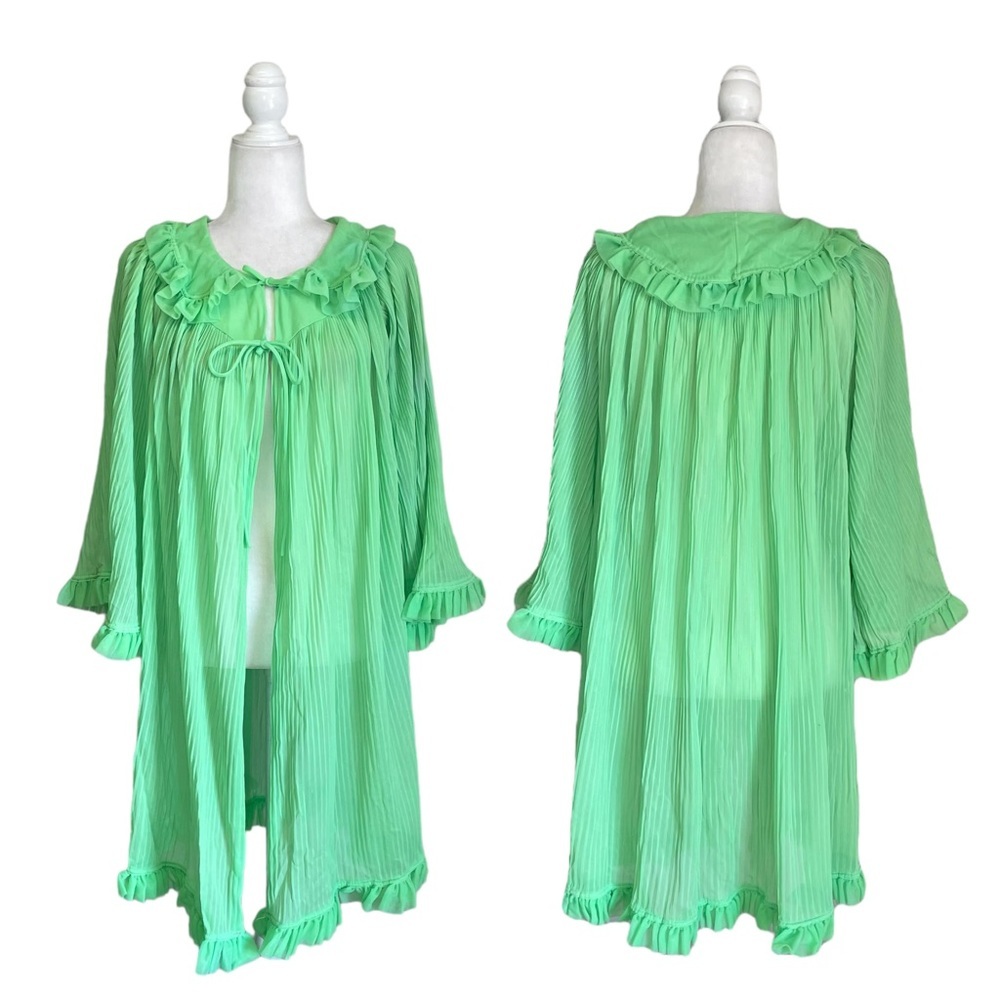 Vintage 60s Green Ruffle Wide Sleeve Baby Doll Nylon Robe